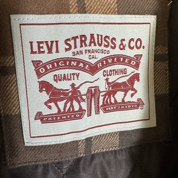 Levi's Quilted Lined Snap Flannel Shacket Adult Small Brown Beige Plaid Jacket - Picture 13 of 15